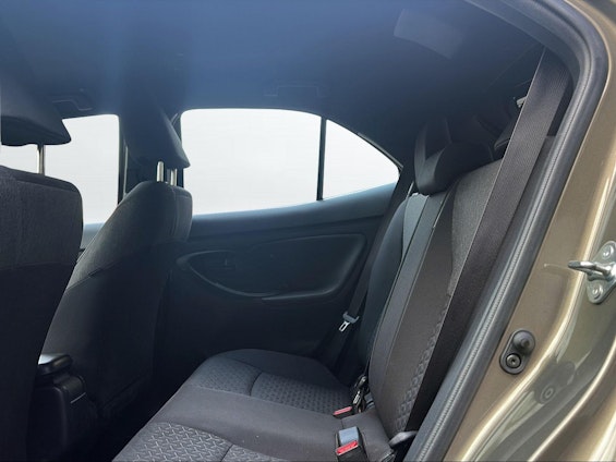 Vehicle image 5 Vehicle image 5