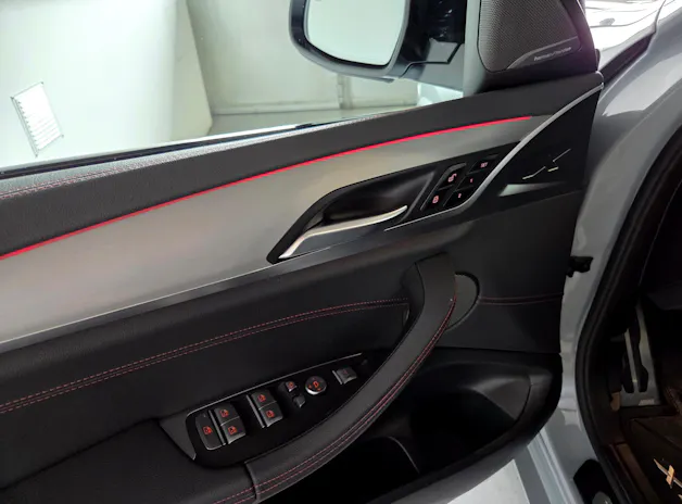 BMW X4 M40i 48V Facelift