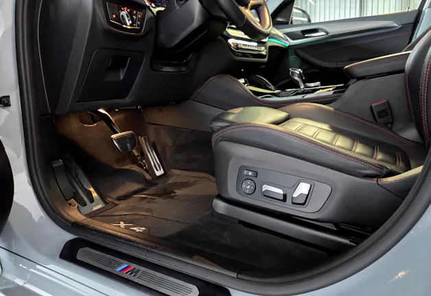 BMW X4 M40i 48V Facelift