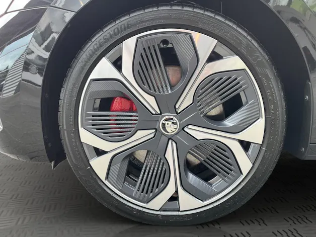 Škoda Octavia Combi 2.0 TSI DSG RS
