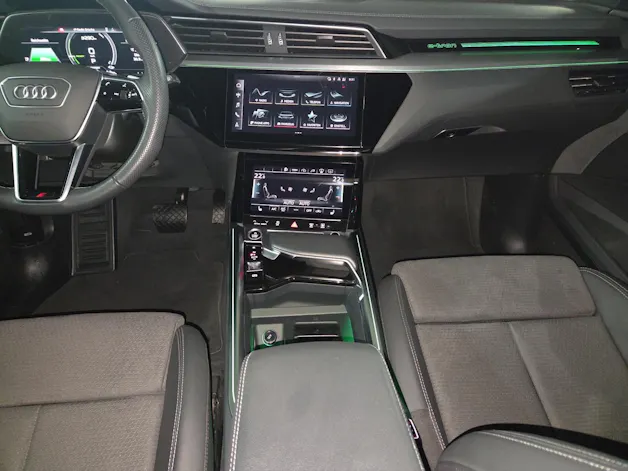 Audi e-tron 55 S Line Black Edition quattro