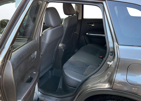 Vehicle image 7 Vehicle image 7