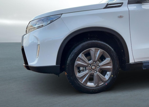 Vehicle image 18 Vehicle image 18