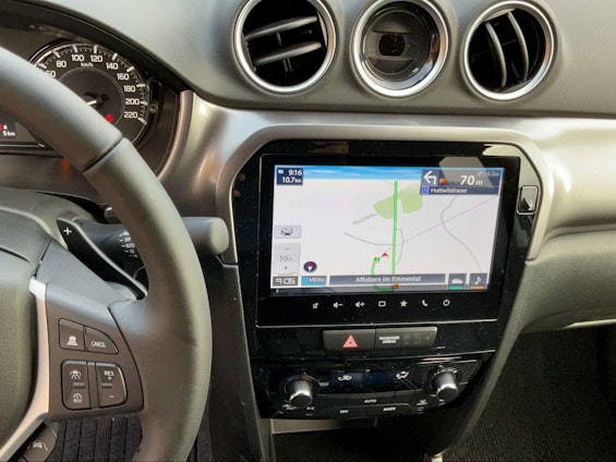 Vehicle image 16 Vehicle image 16