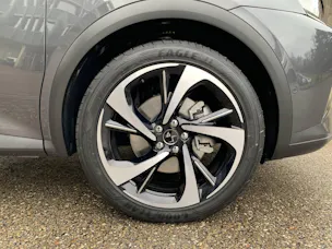 DS Automobiles 7 E-Tense 300ch 4x4 Ligne Noire