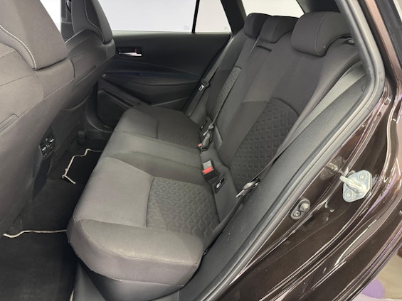 Vehicle image 9 Vehicle image 9