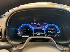 image du véhicule TOYOTA Yaris Cross 1.5 VVT-i HSD Premium AWD-i