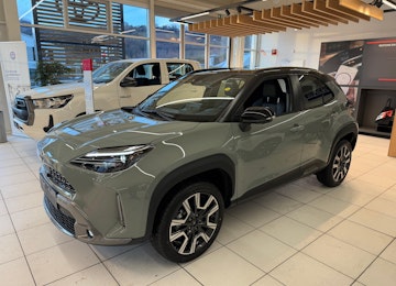 Fahrzeugbild TOYOTA Yaris Cross 1.5 VVT-i HSD Premium AWD-i Fahrzeugbild TOYOTA Yaris Cross 1.5 VVT-i HSD Premium AWD-i
