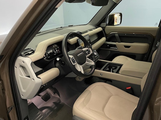 Vehicle image 6 Vehicle image 6