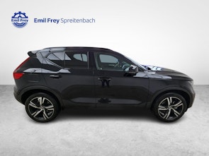 Vehicle image VOLVO XC40 2.0 B3 MH Plus Dark / Jetzt mit attraktivem 1.9% Leasing!