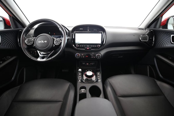 Vehicle image 4 Vehicle image 4