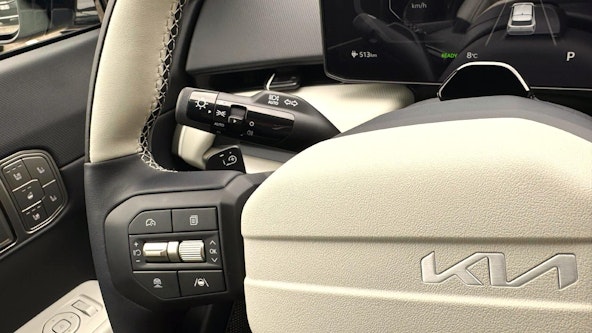 Vehicle image 8 Vehicle image 8