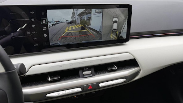 Vehicle image 5 Vehicle image 5