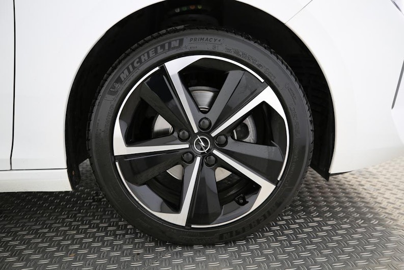 Vehicle image OPEL ASTRA