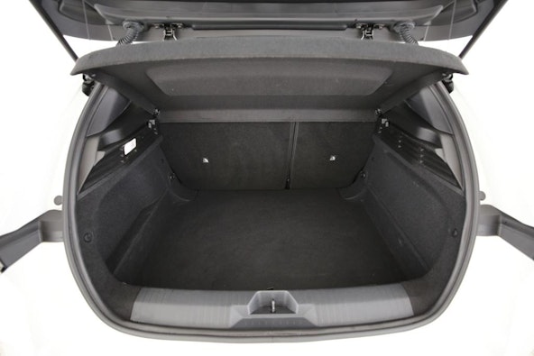 Vehicle image 12 Vehicle image 12