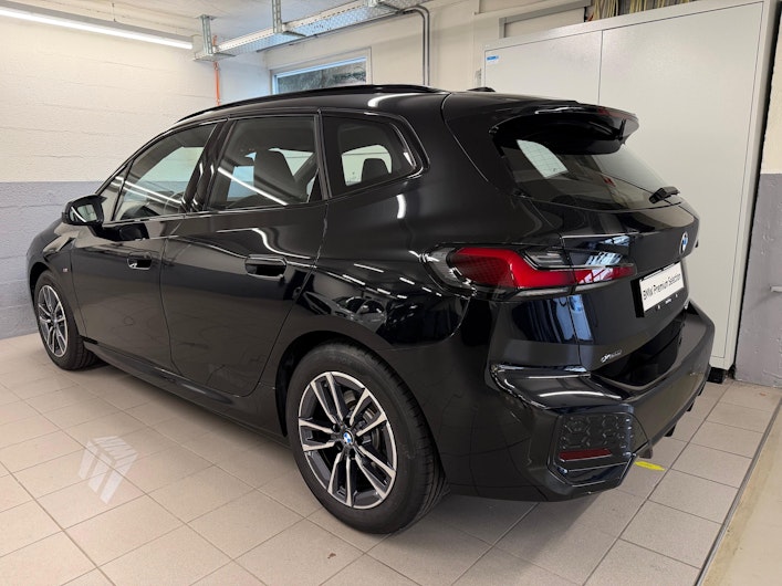 Vehicle image BMW 2 SERIES
