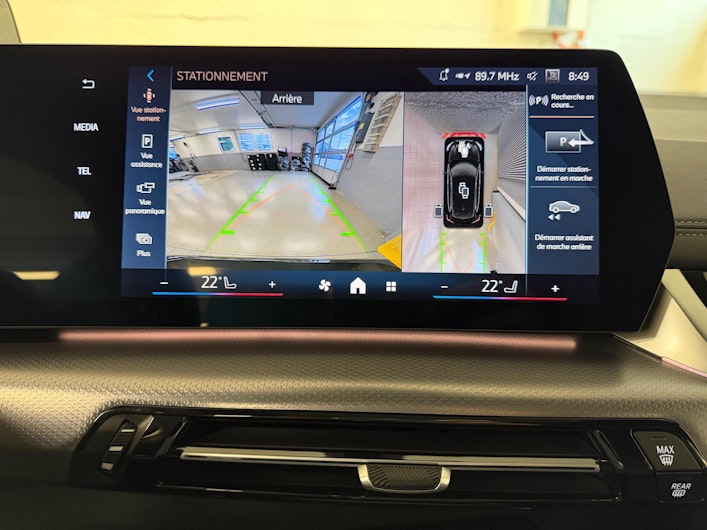 Vehicle image BMW 2 SERIES