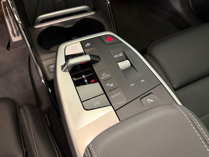 Vehicle image BMW 2 SERIES