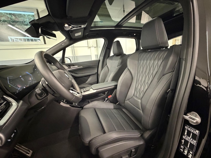 Vehicle image BMW 2 SERIES