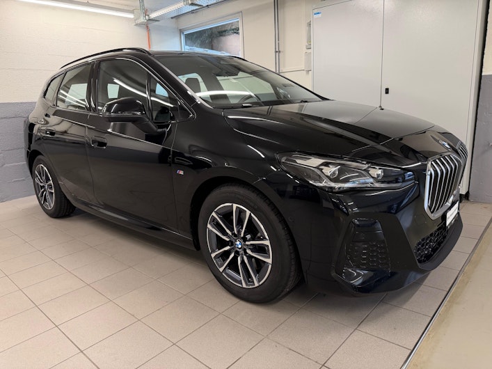 Vehicle image BMW 2 SERIES