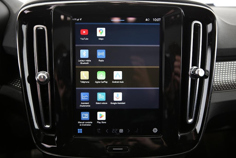 Vehicle image VOLVO XC40