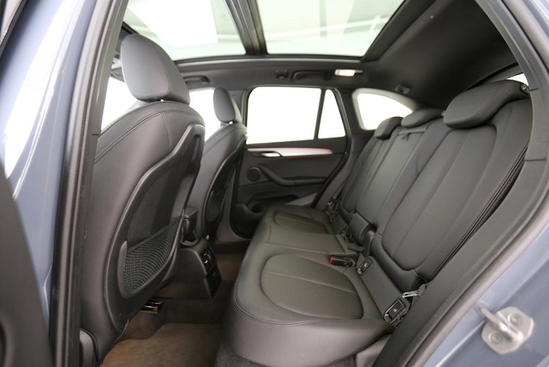 Vehicle image BMW X1