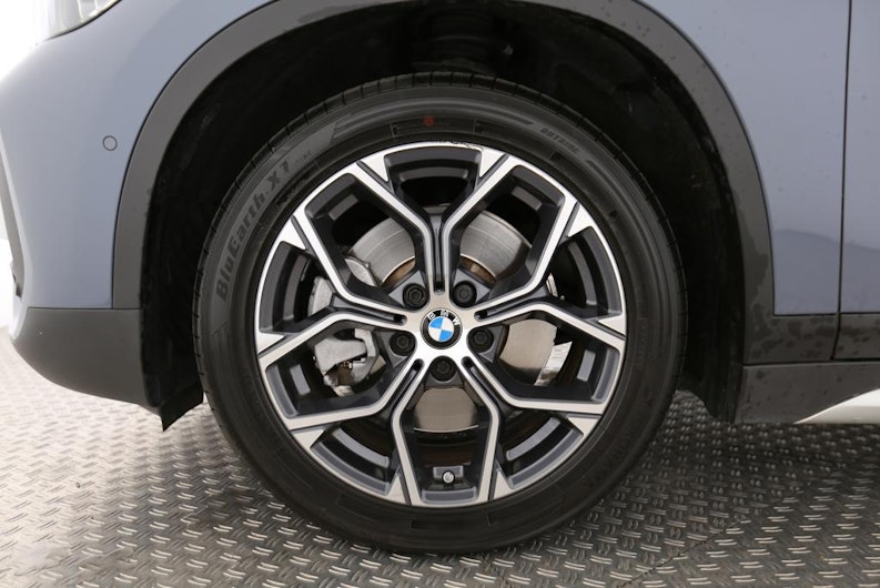 Vehicle image BMW X1