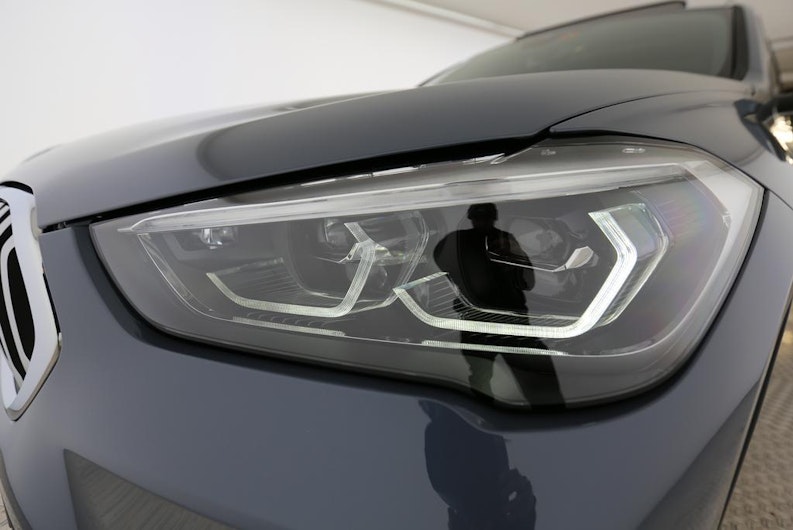 Vehicle image BMW X1