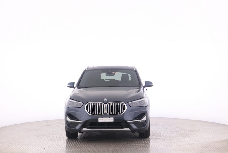 Vehicle image BMW X1