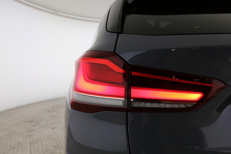 Vehicle image BMW X1