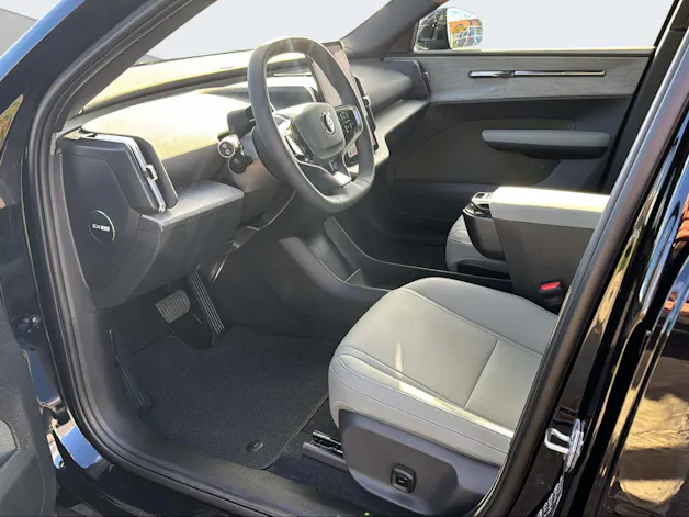 Volvo EX30 CC E60 Twin Performance AWD
