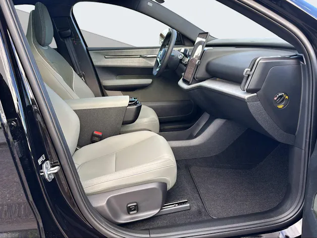 Volvo EX30 CC E60 Twin Performance AWD
