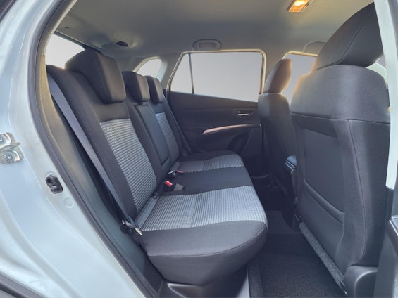 Vehicle image 16 Vehicle image 16