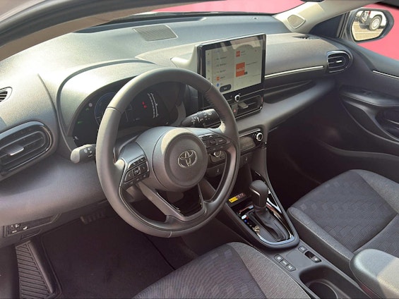 Vehicle image 9 Vehicle image 9