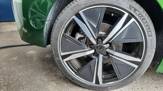 Peugeot 308 1.6 PHEV 225 GT