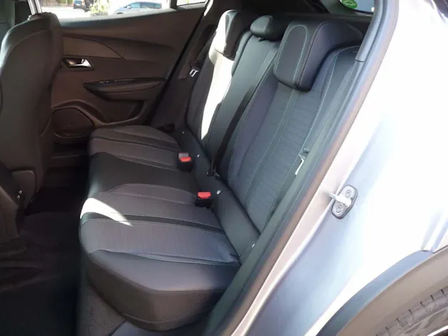 Peugeot 2008 e-Allure Pack