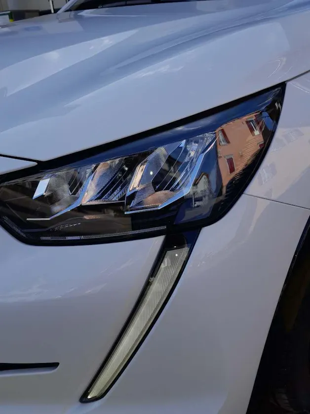 Peugeot 208 e-Active Pack