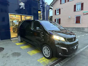 Peugeot Traveller 2.0 BlueHDi 180 Business S/S