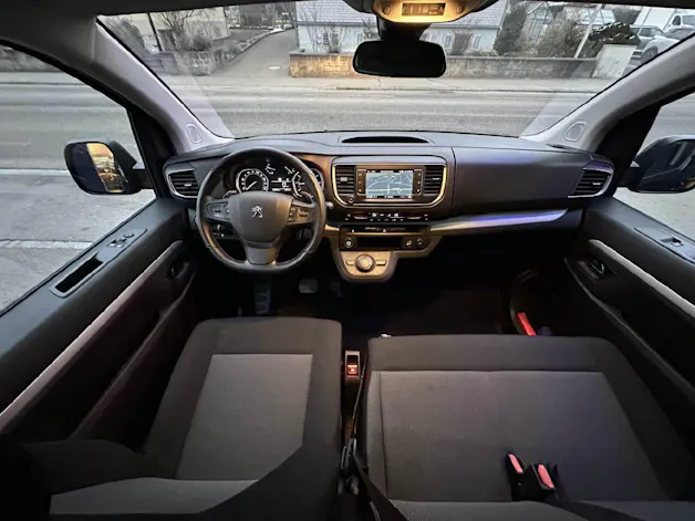 Peugeot Traveller 2.0 BlueHDi 180 Business S/S