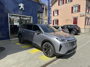 Peugeot 5008 1.2 Hybrid Allure Premium