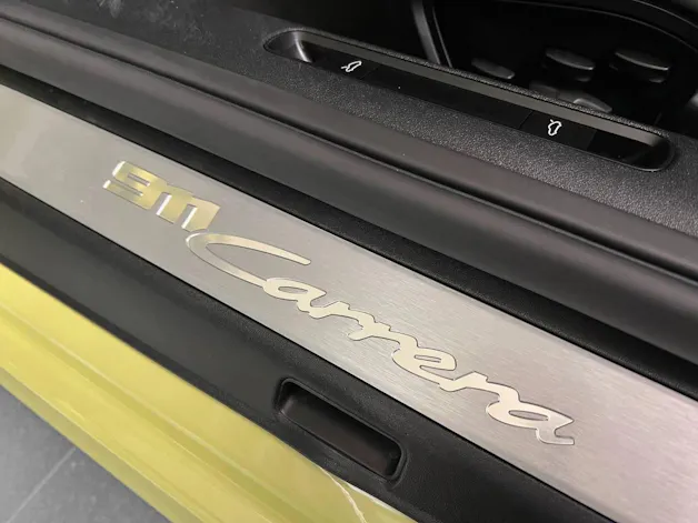 Porsche 911 Carrera
