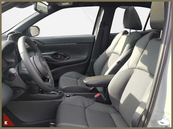 Vehicle image 8 Vehicle image 8