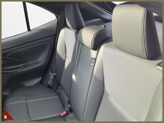 Vehicle image 12 Vehicle image 12