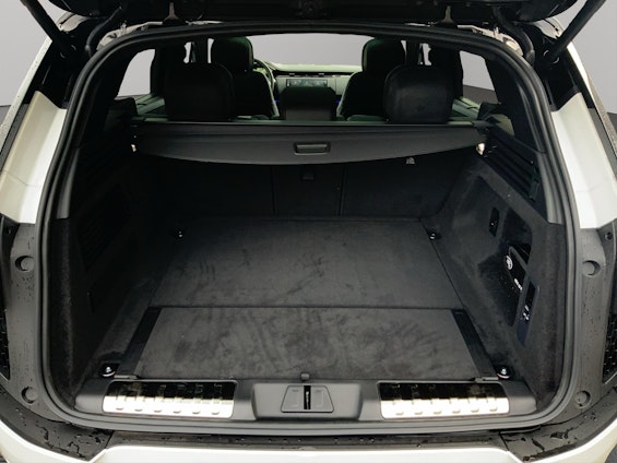 Vehicle image 8 Vehicle image 8