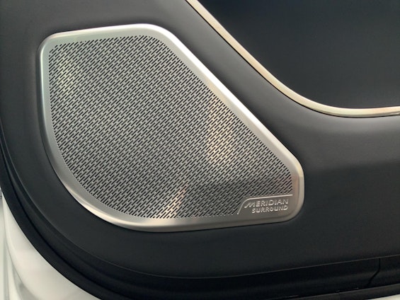 Vehicle image 14 Vehicle image 14