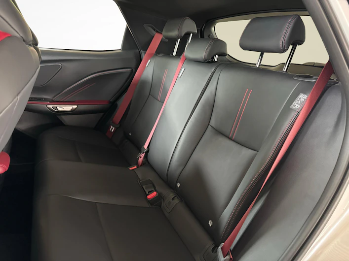 immagine del veicolo LEXUS LBX