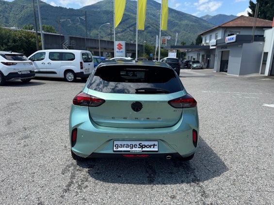 Vehicle image 5 Vehicle image 5