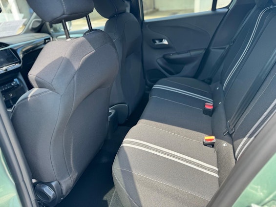 Vehicle image 10 Vehicle image 10