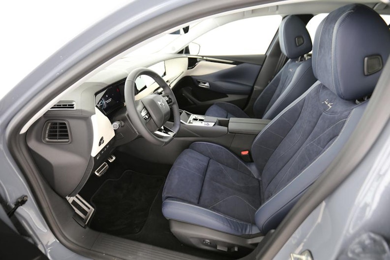 Vehicle image DS AUTOMOBILES 104