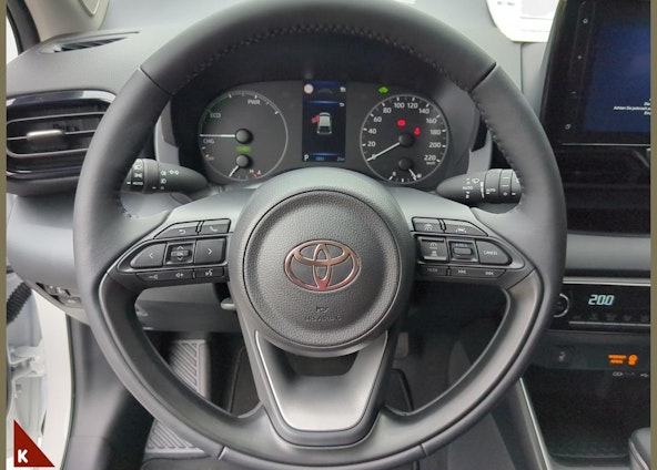 Vehicle image 9 Vehicle image 9